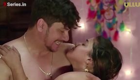 Gorgeous Indian MILF hot sex mind-blowing scene