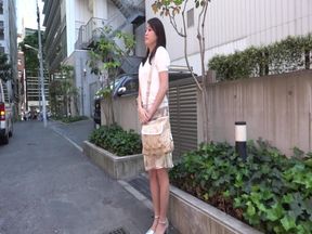 170cm Slender Aya Shooting While Her Husband Is Away!
