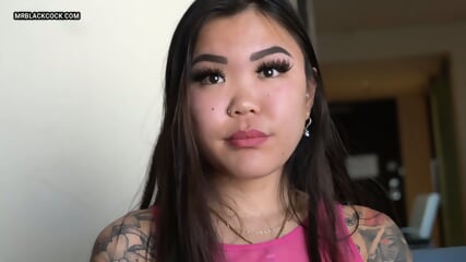 Big Booty Japanese Teen Gte Fucked By her 1st BBC