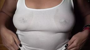 Playing with these big boobs with a wet t-shirt before a titsjob and ending handjob on tits