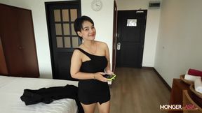 Hot Thai Lesbian First Time Tries Out Big Cock