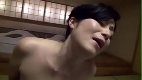 Japanese Mom gives a great blowjob before taking it in the ass