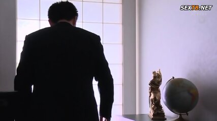 (English Subtitle)A Married Woman Secretary Is Having Sweaty - Nao Jinguji