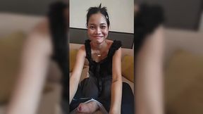 Thai Bar girl gets invited to suck on the tourist's white cock