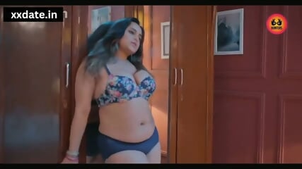 HARMI JIJA NE SAALI OR GHARBALI KO EK SATH CHODA - Ko Ko