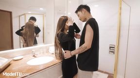 Snake beauty caf&eacute; actual roadside prostitutes directly brought back to the hotel to shoot