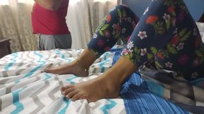 Private masseuse gets horny seeing his boss's oiled up ass