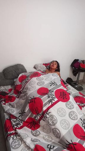 Horny stepdaughter can't stand it and asks her stepdad to fill her pussy