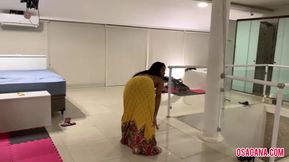 Hot girl rolls to the sound of funk before sitting on the cock