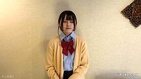 Sora (18) 164cm, 49kg Sexy, Sensitive Body, The More She Flowers, The More She Twitched, And She Felt It In Her First Anal