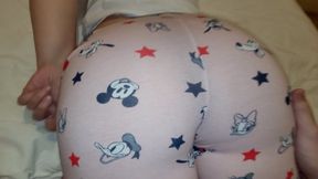 My Stepsister wasn't Expecting Hot Massage with My Fingers