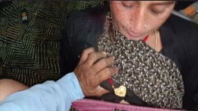 Sister-in-law is sucking the cock, brother-in-law's cool sister-in-law's pussy is also fucking.