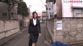 Skinny Asian woman making her first fuck video